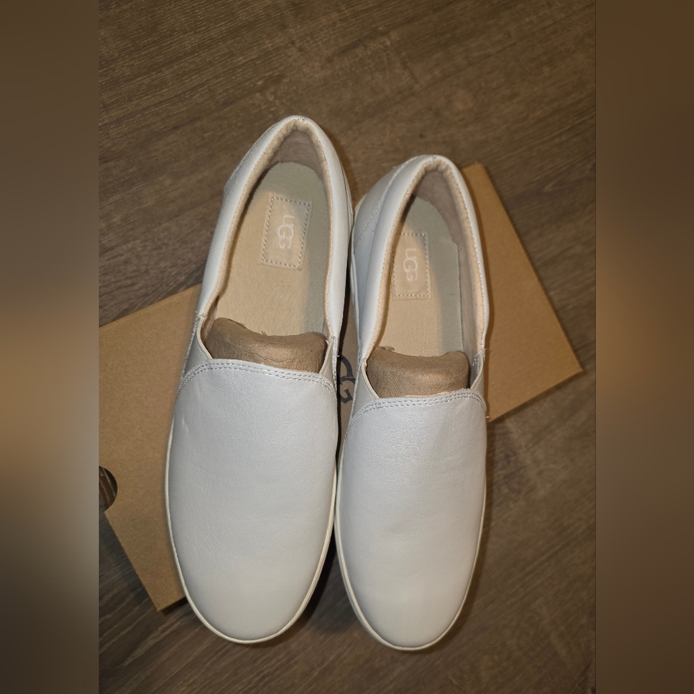UGG White Loafers Slip-Ons Minimalist Design